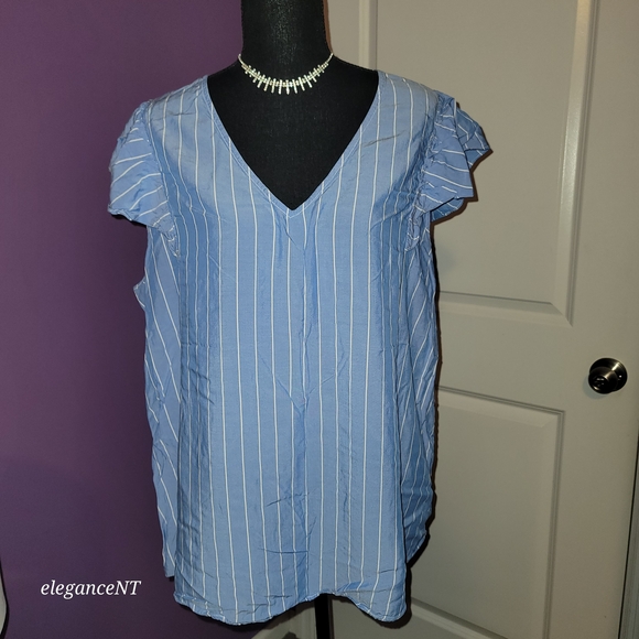 Old Navy Tops - Old Navy Light Blue Striped V-Neck Blouse With Flutter Sleeve Sz: XL